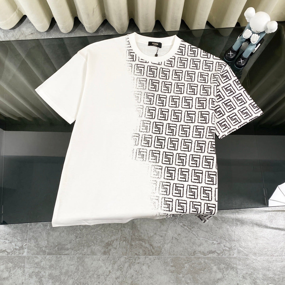 New gradient color t-shirt
