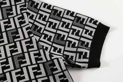 Short sleeved knitted t-shirt