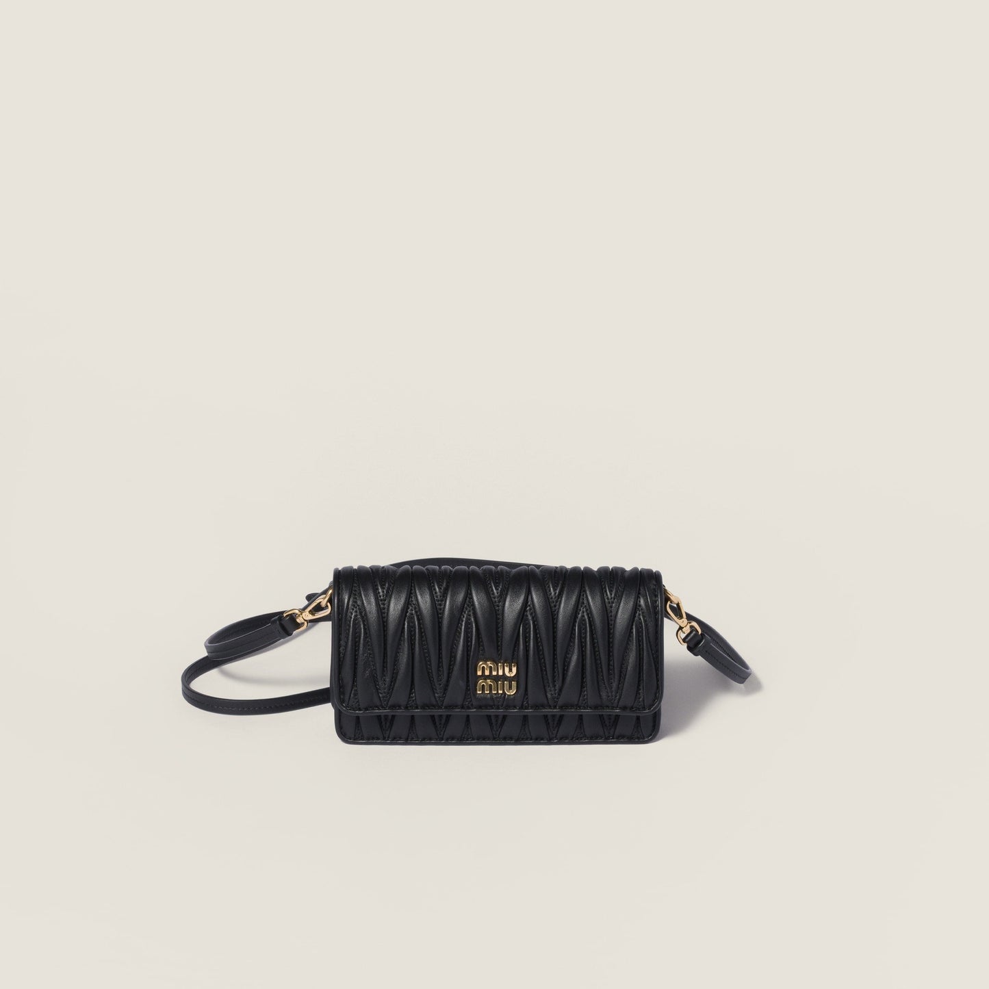 Matelassé nappa leather pouch