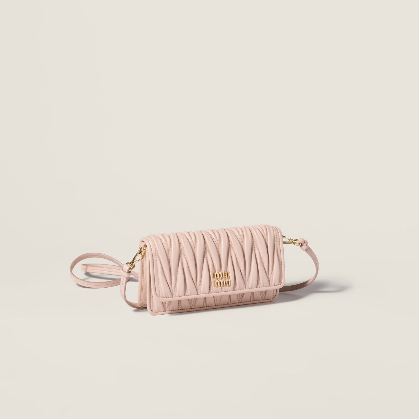 Matelassé nappa leather pouch