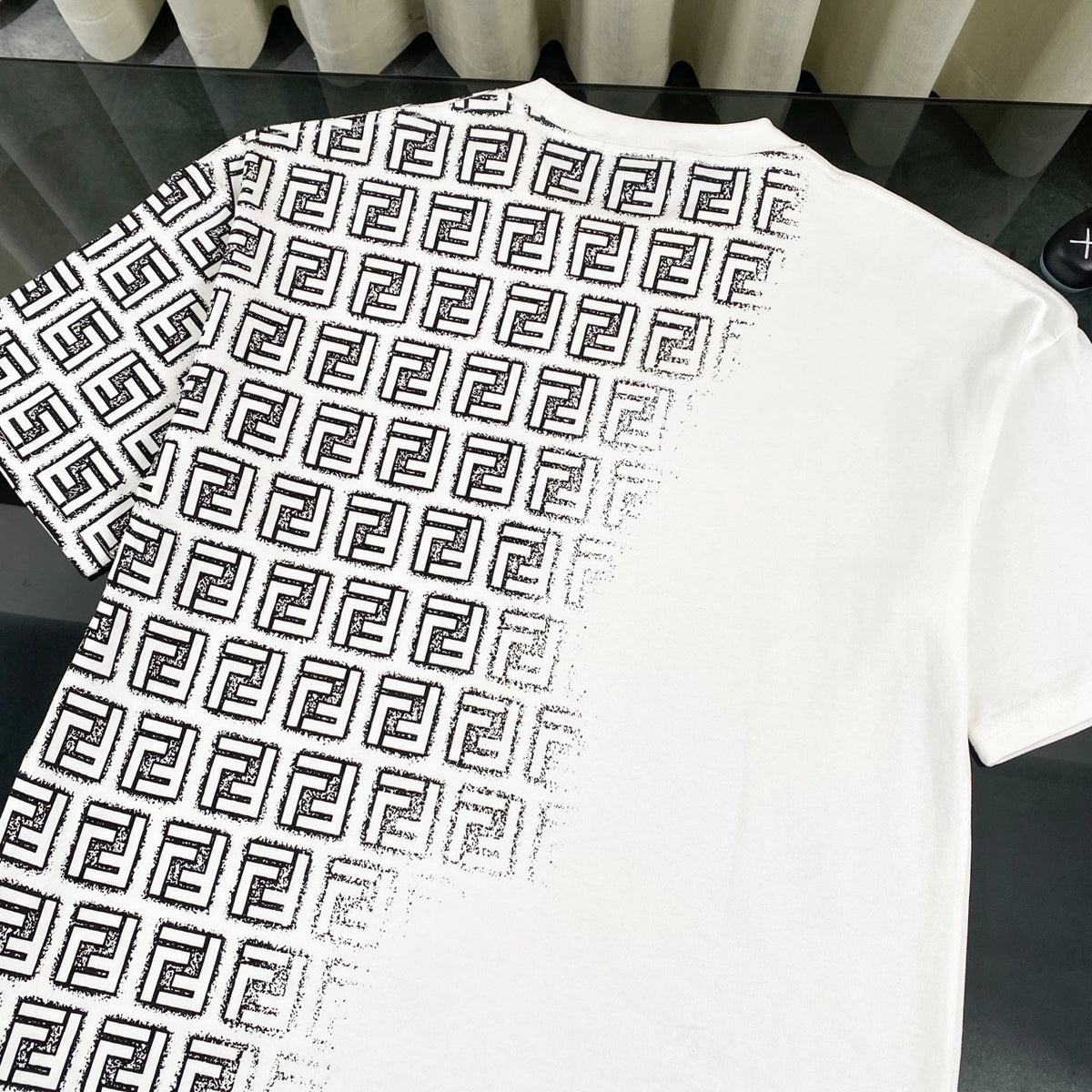 New gradient color t-shirt