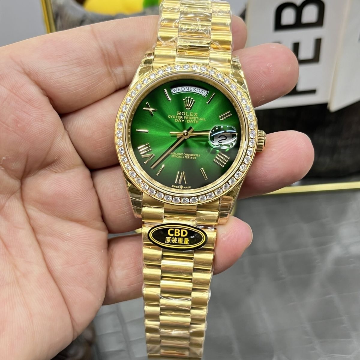 [Super Clone] Regency Weekday 36 mm Weekday Brilliant diamond set Bezel Blue ombre Dial 128238 2380