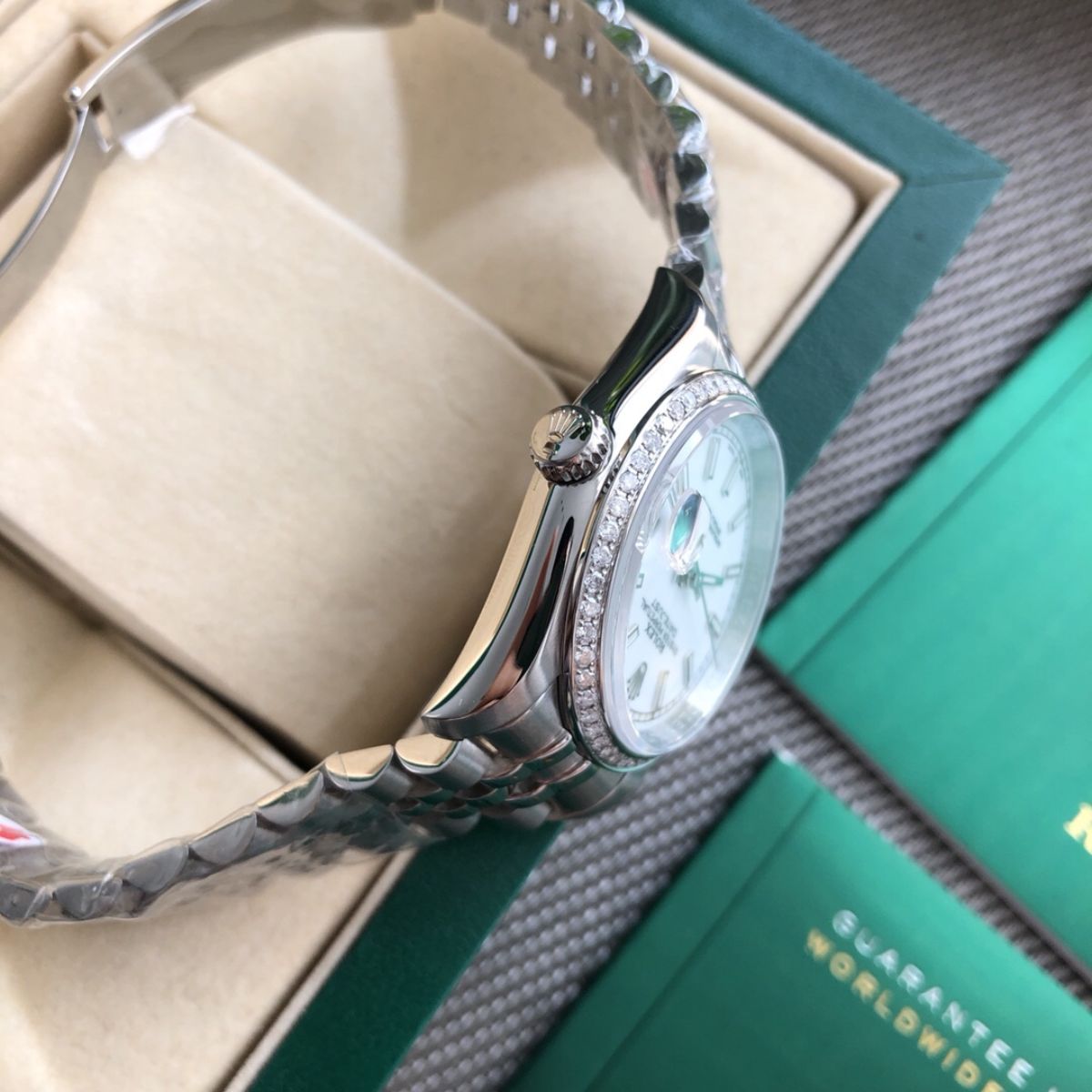 Regency Classic Date 36 mm Five-Link Brilliant diamond set Bezel White Dial 8119