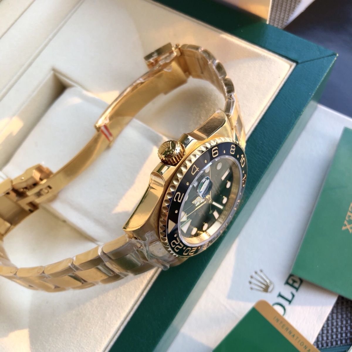 [Super Clone] Regency Traveller Traveller 40 mm Timeless Black Bezel Green mint Dial 5913