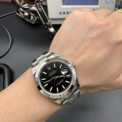 [Super Clone] Regency Classic Date 41 mm Timeless Smooth Bezel Bright black Dial 126300 8245