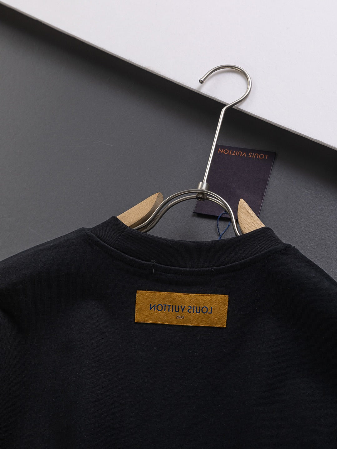 Gradient foam printing t-shirt