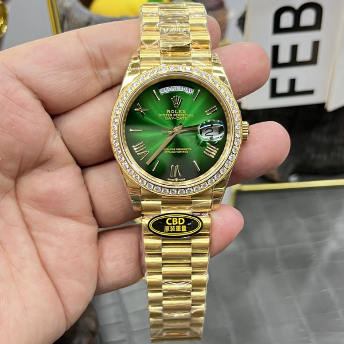[Super Clone] Regency Weekday 36 mm Weekday Brilliant diamond set Bezel Blue ombre Dial 128238 2380