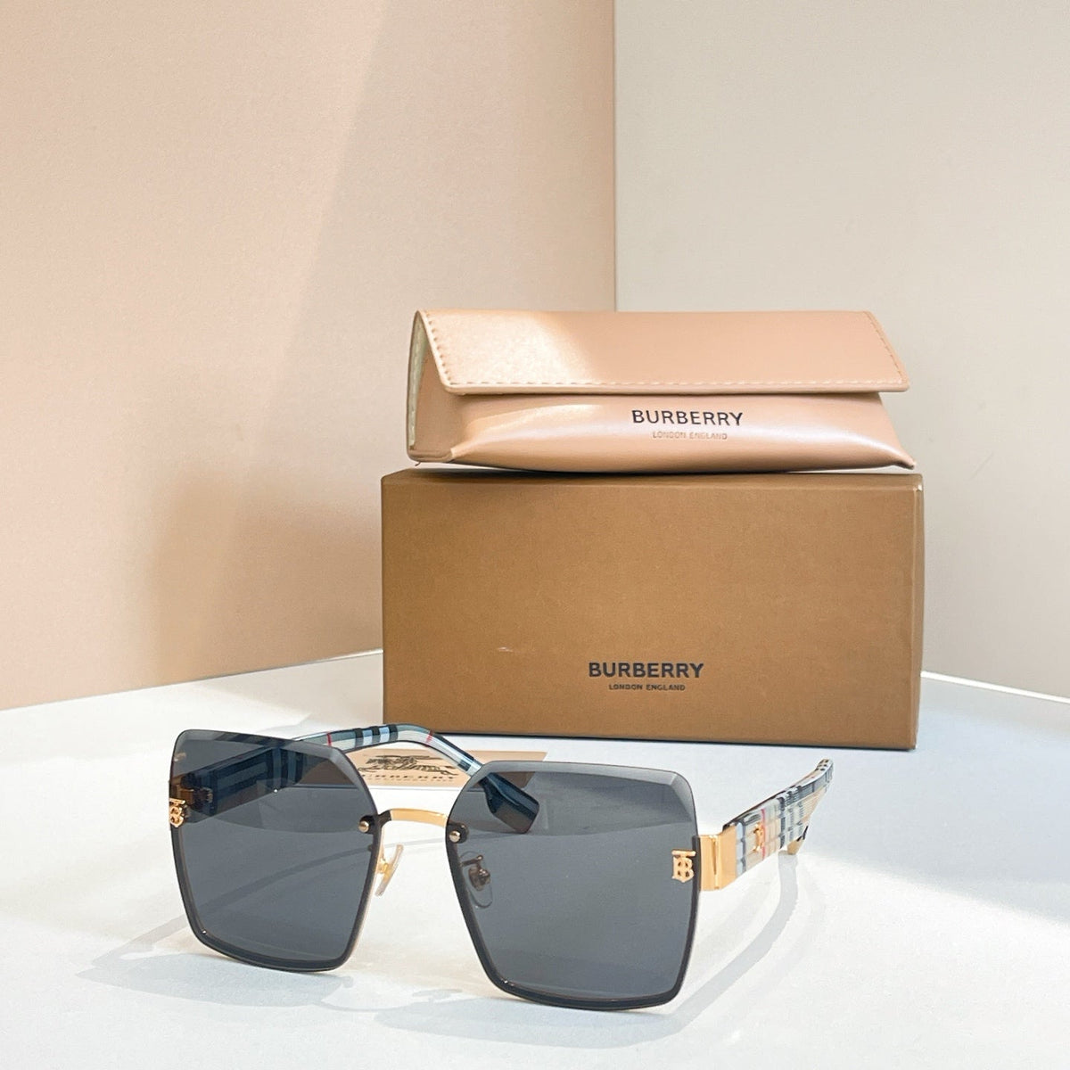 2024 New Fashion Large Frame Sunglasses in 5 Colors BE2491