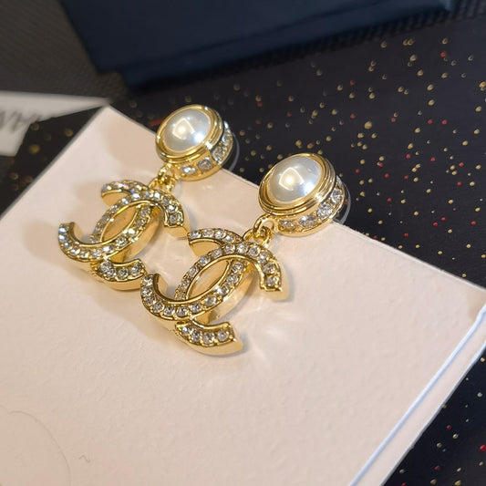 Glitter Pearl and Diamond Earrings