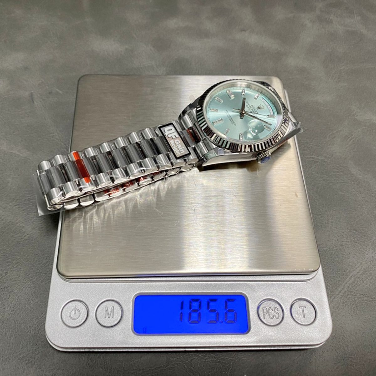 Regency Weekday 40 mm Weekday Fluted Bezel Ice blue Dial 228236 1650