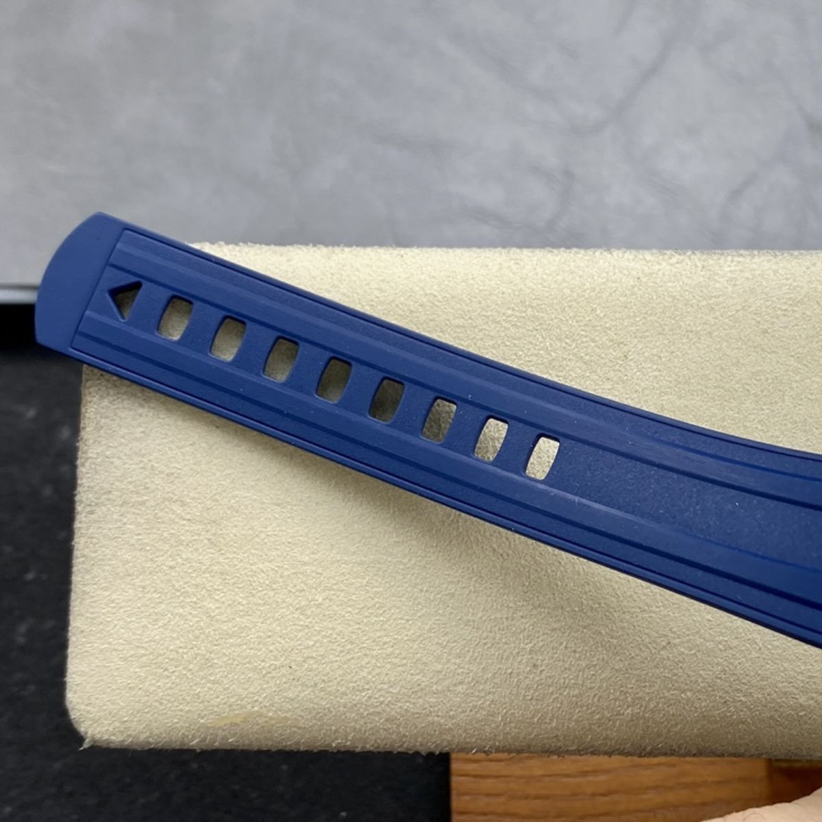 Celestial Seafarer Diver 300M 42mm Steel On Rubber Strap Blue Dial 4329