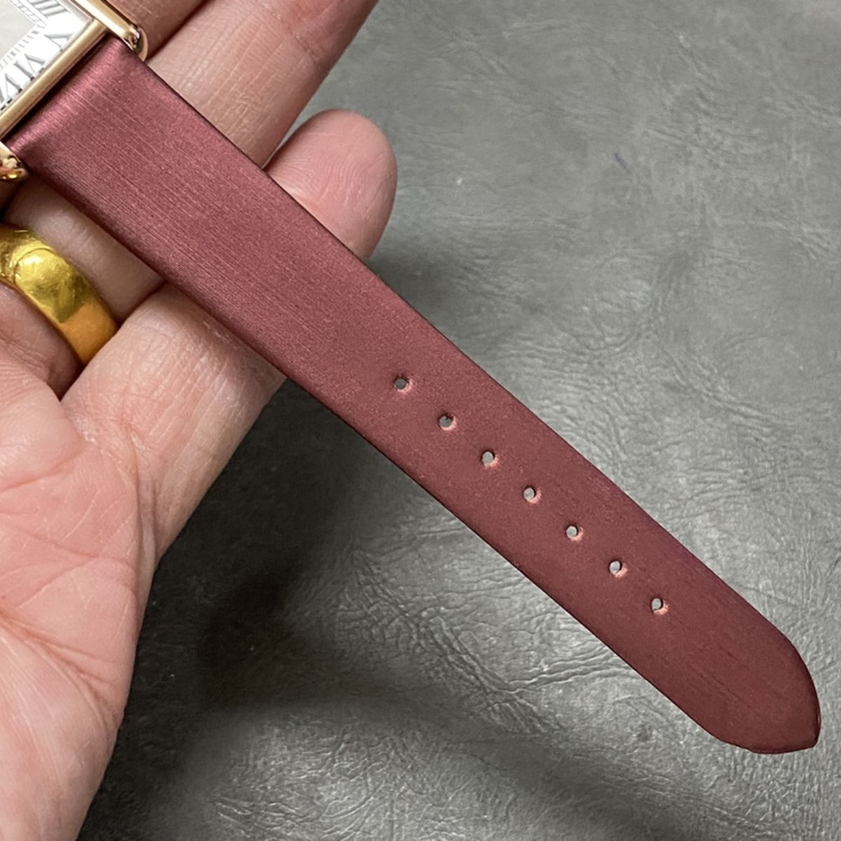 Parisian Rectangular Essential watch 29.5 x 22 mm 3776