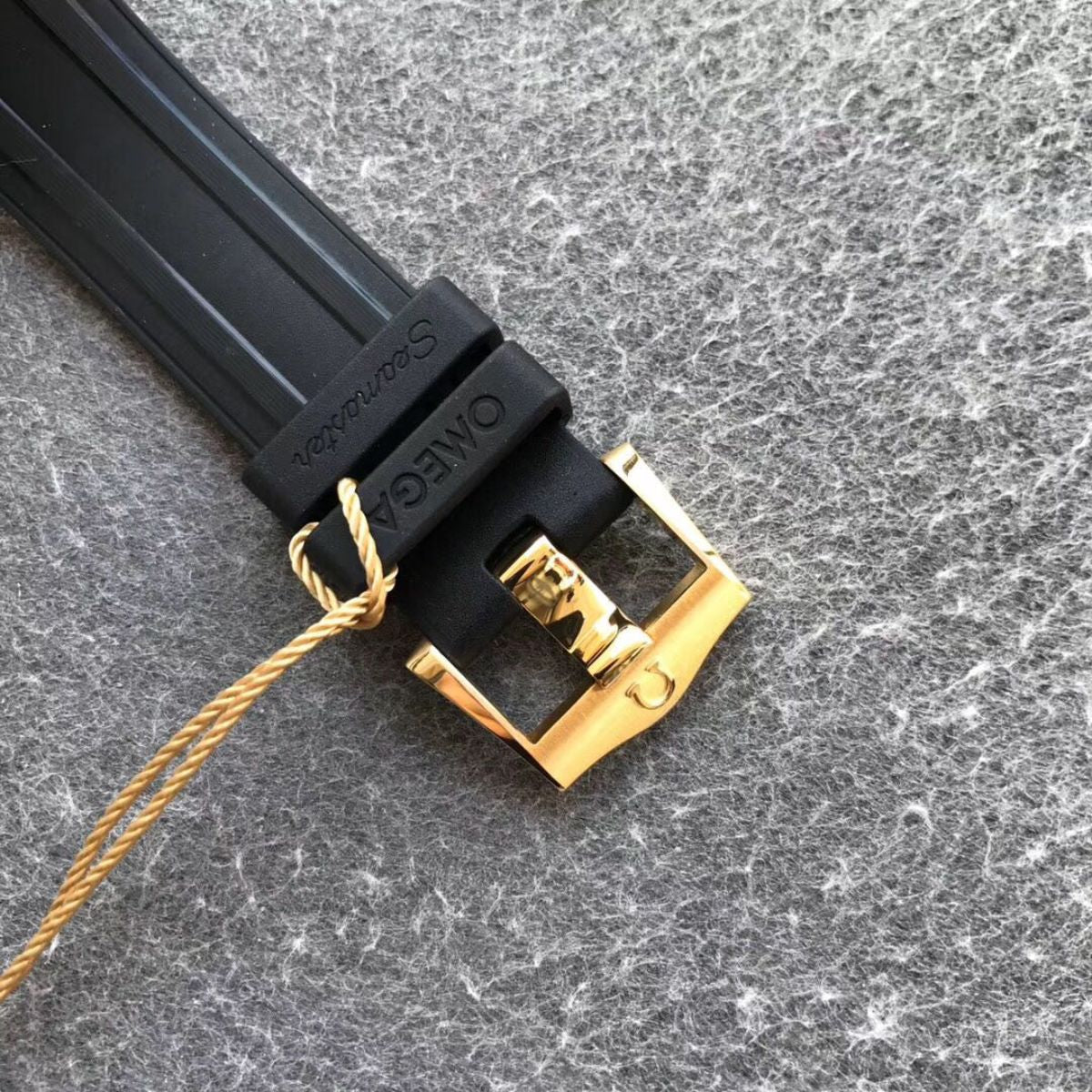 Celestial Seafarer Diver 300M 42mm Yellow Gold On Rubber Strap Black Dial 4681