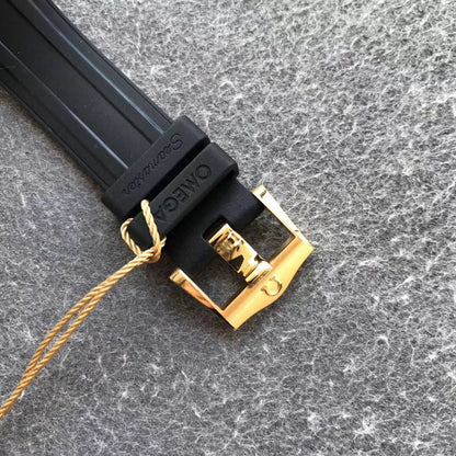 Celestial Seafarer Diver 300M 42mm Yellow Gold On Rubber Strap Black Dial 4681