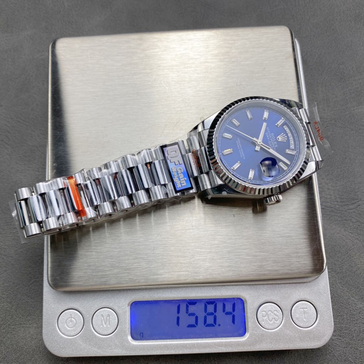 Regency Weekday 36 mm Weekday Fluted Bezel Bright blue Dial 128239 9755