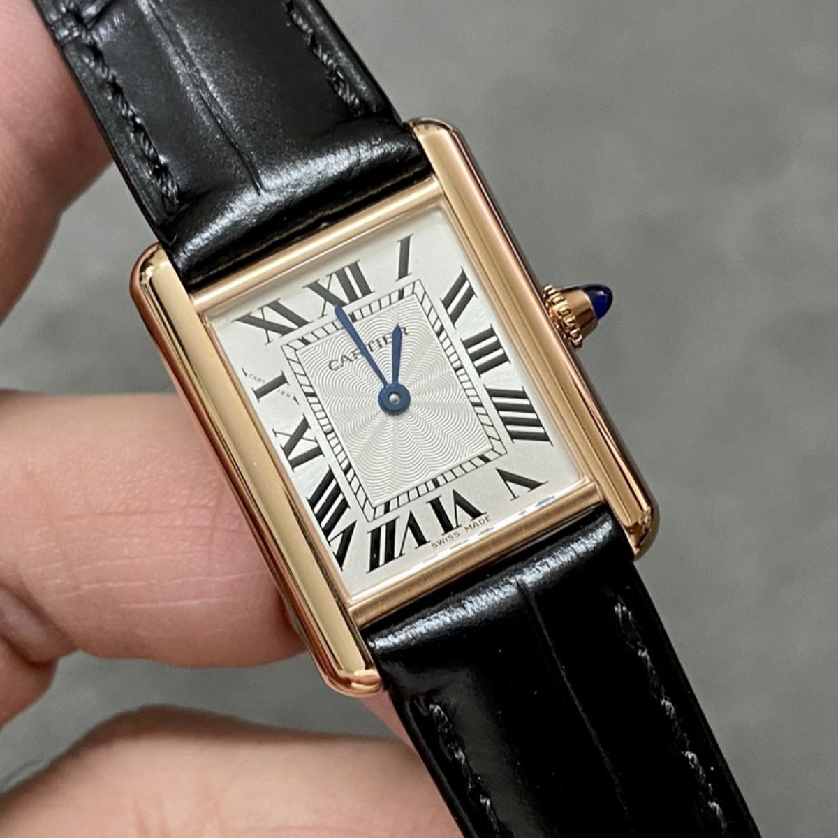 Parisian Rectangular Essential watch 29.5 x 22 mm 3033