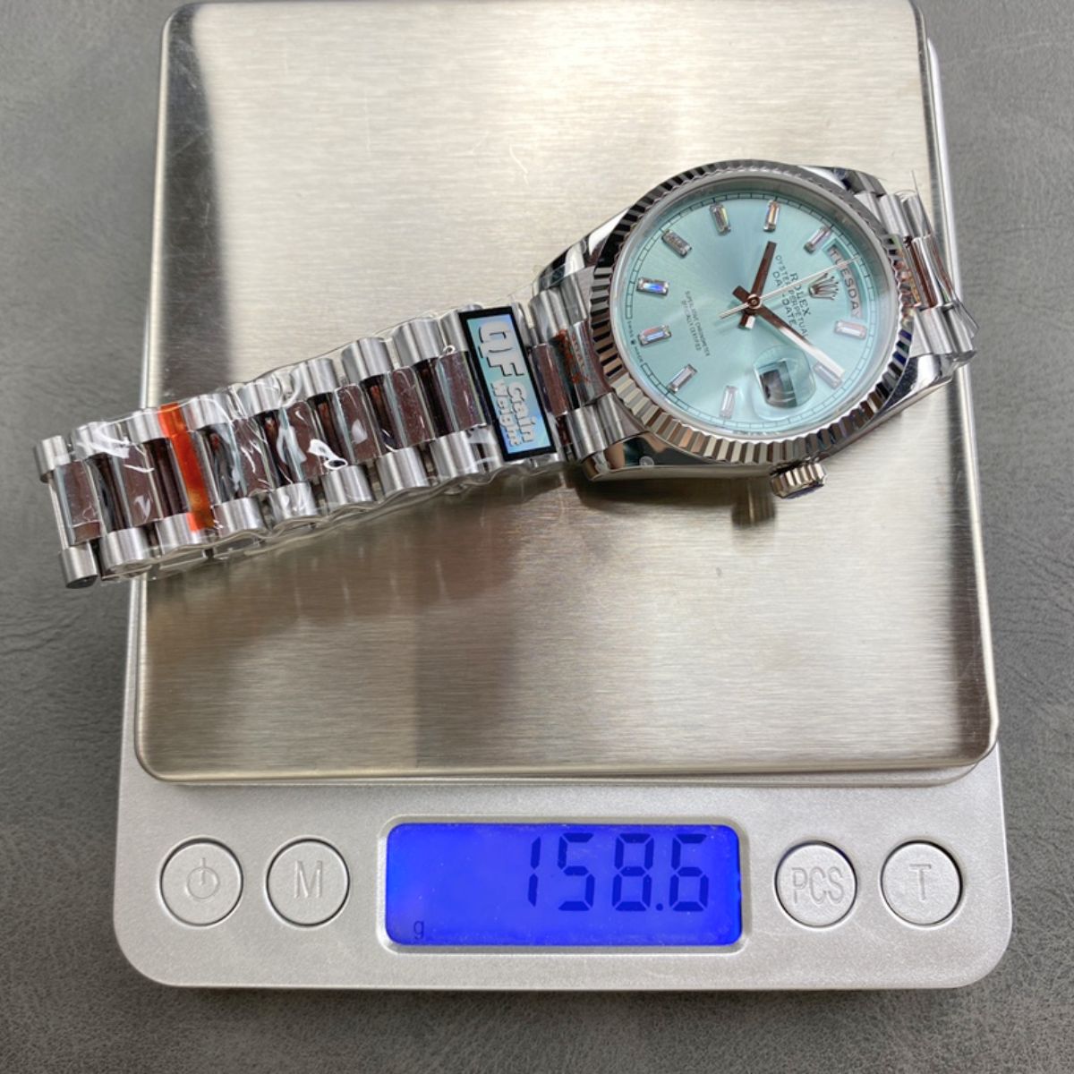 Regency Weekday 36 mm Weekday Fluted Bezel Ice blue Dial 128236 3930