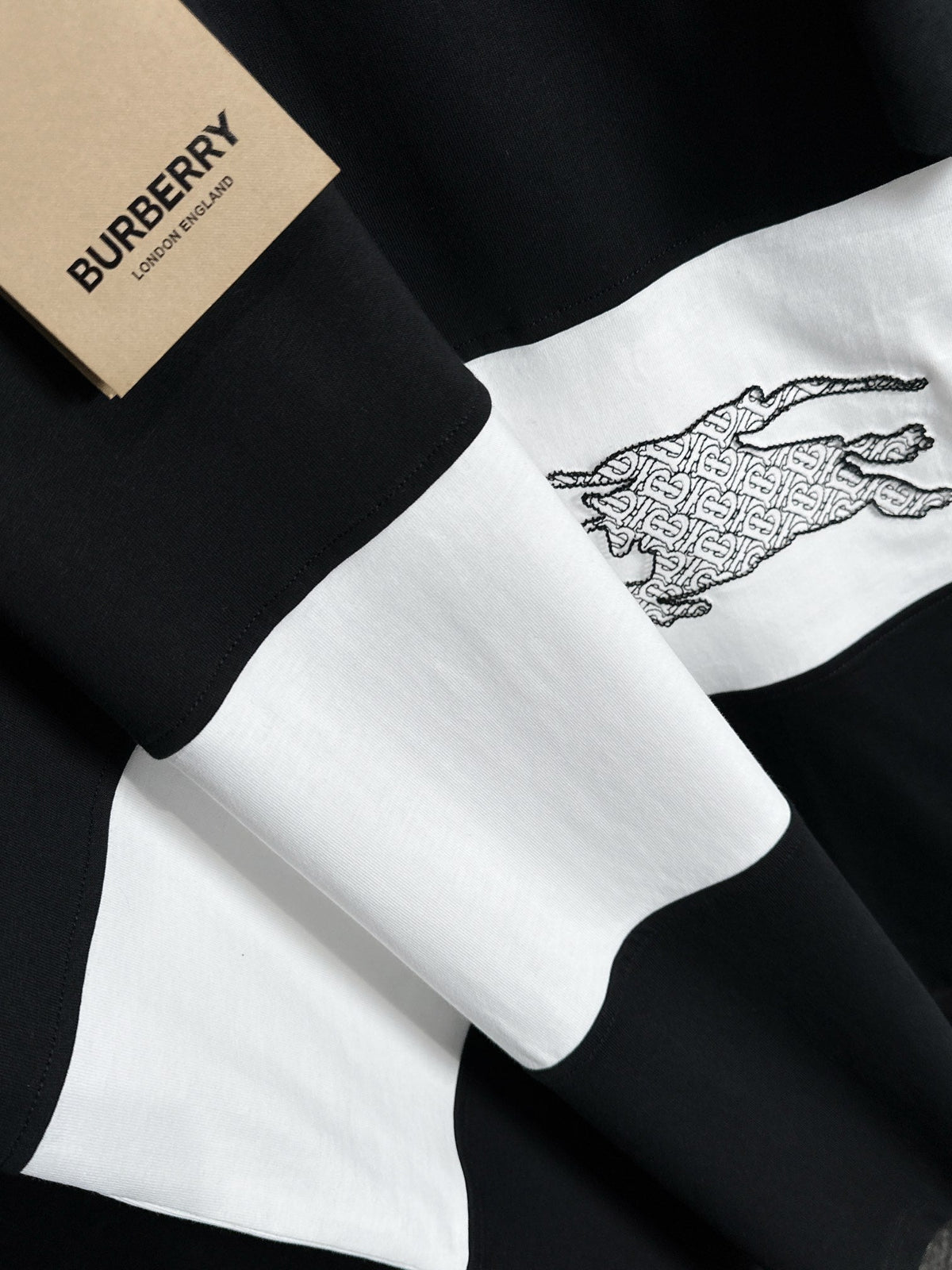 Warhorse embroidery t-shirt