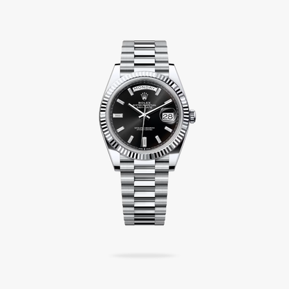 Regency Weekday 40 mm Weekday Fluted Bezel Bright black set with diamonds Dial 228236 9024