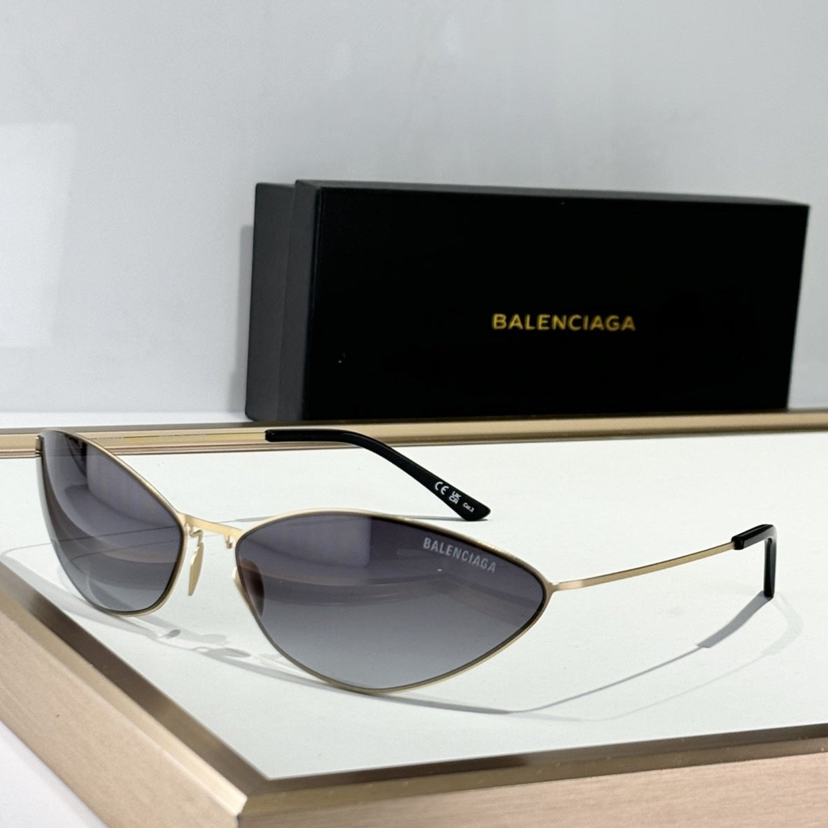 2026 High-End leisure travel versatile sunglasses19020