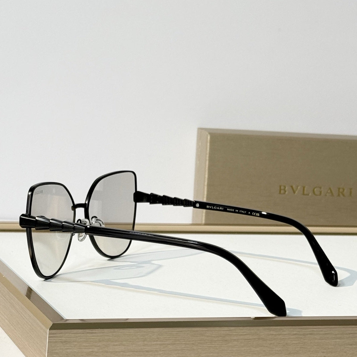 2026 High-End leisure travel versatile sunglasses19010
