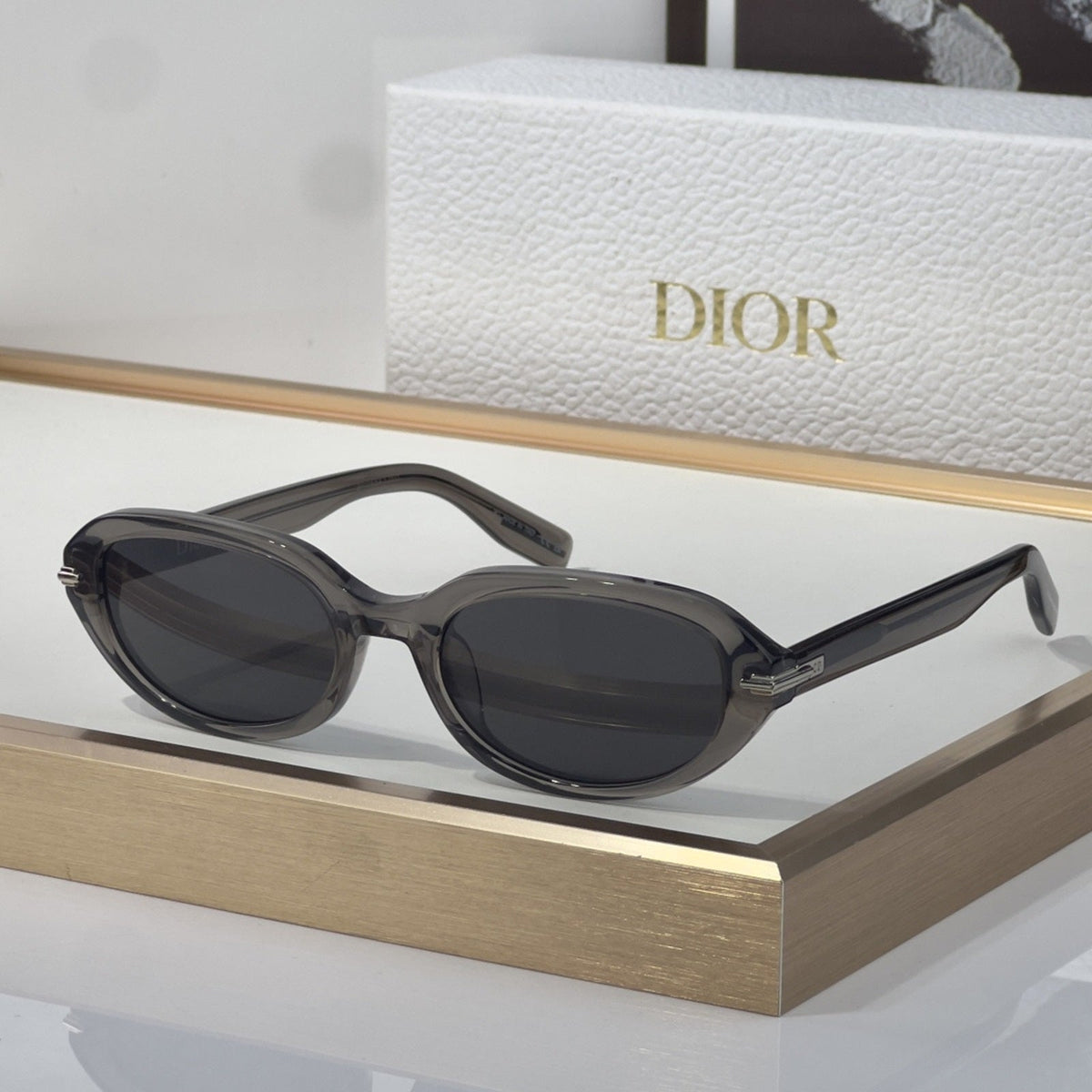 2026 High-End leisure travel versatile sunglasses19003