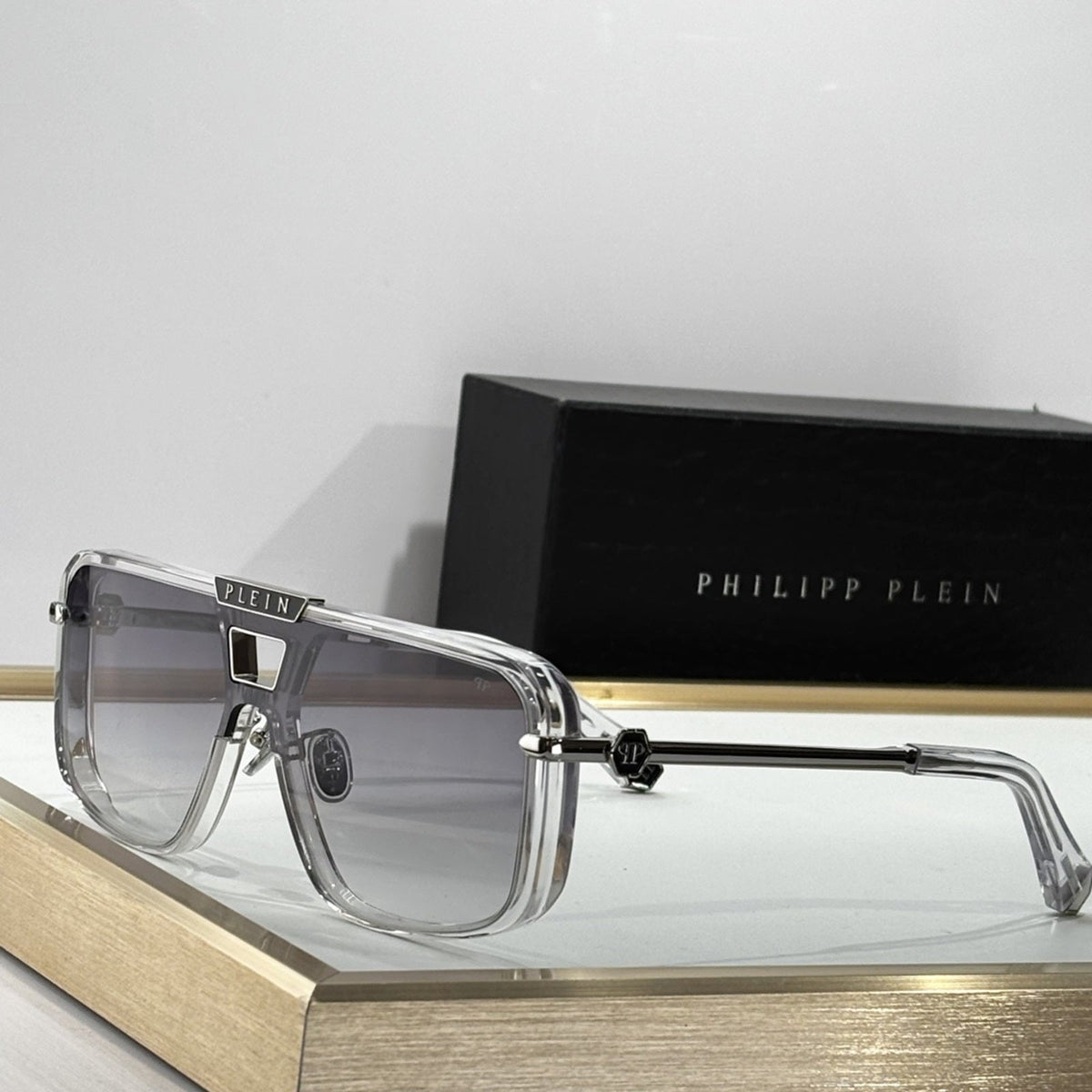 2026 High-End leisure travel versatile sunglasses19016