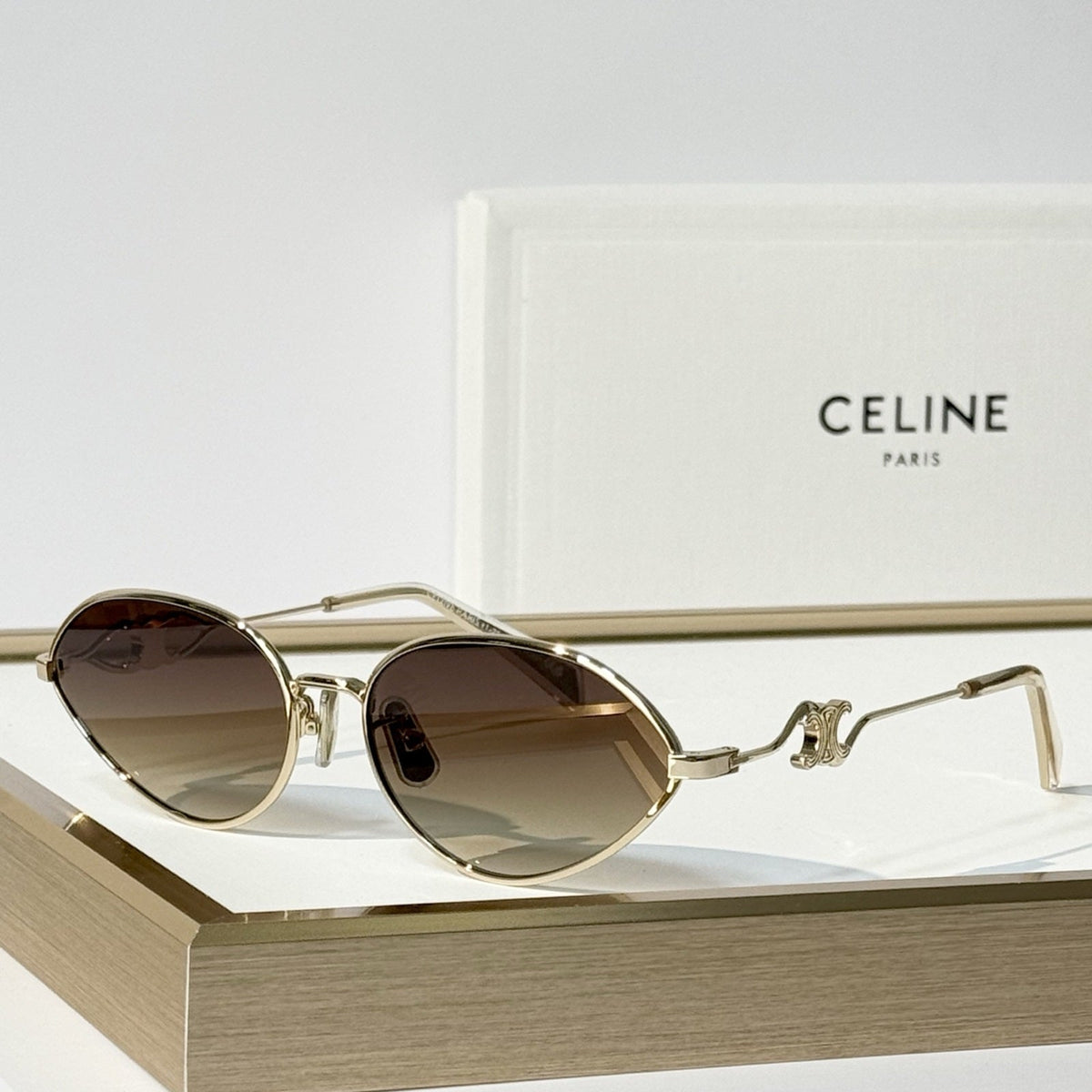 2026 High-End leisure travel versatile sunglasses19024