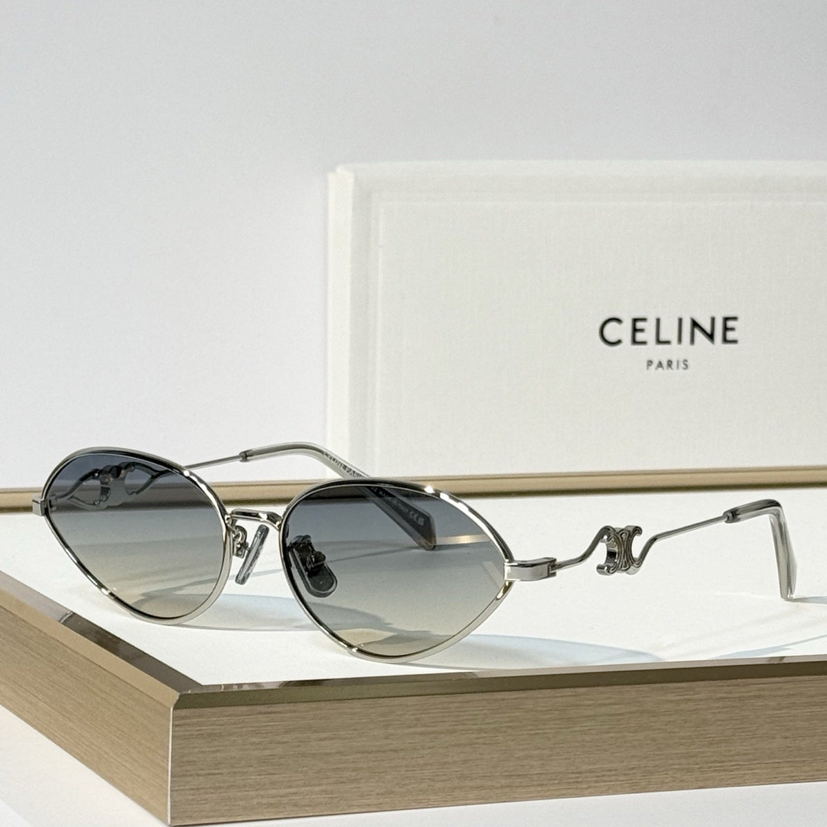 2026 High-End leisure travel versatile sunglasses19024