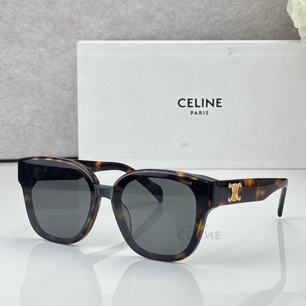 2026 High-End leisure travel versatile sunglasses19030