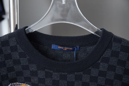 New fashionable patterned knitted T-shirt