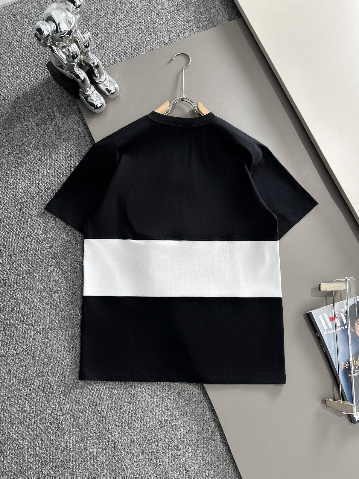 Warhorse embroidery t-shirt
