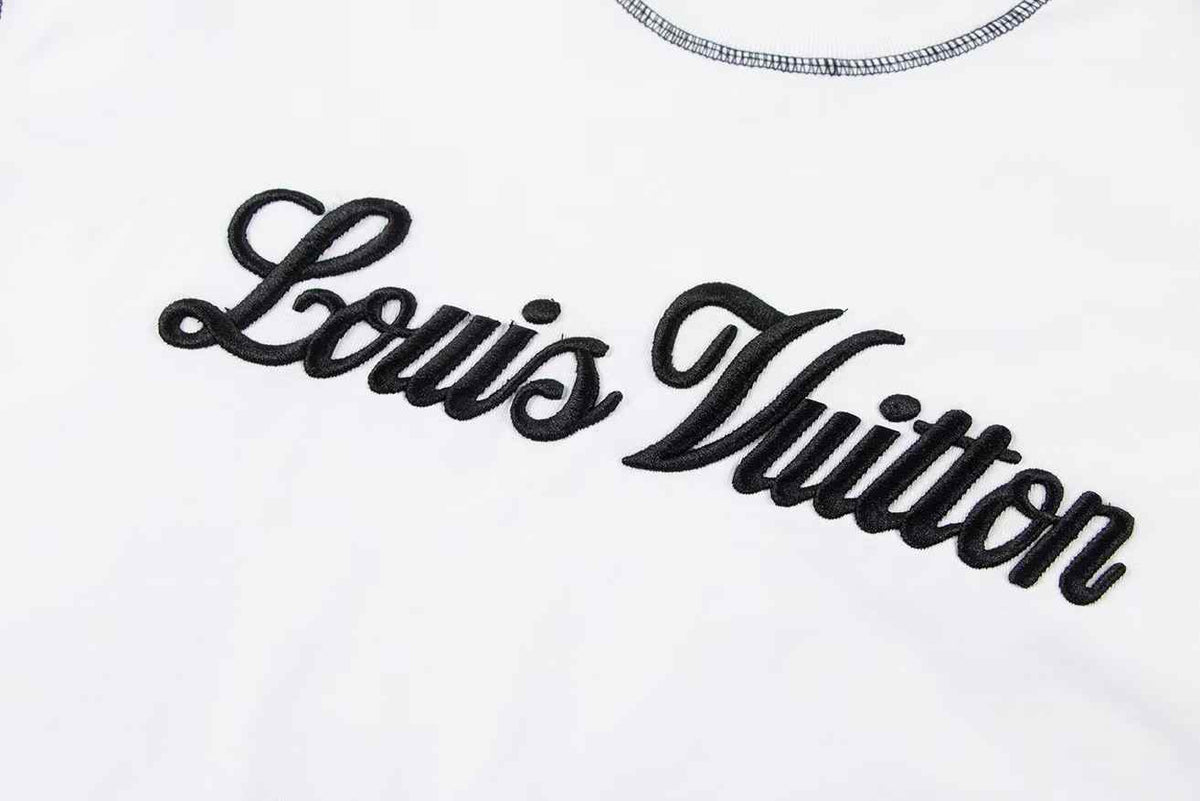 Exquisite embroidery t-shirt