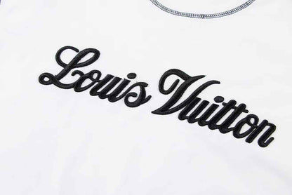 Exquisite embroidery t-shirt