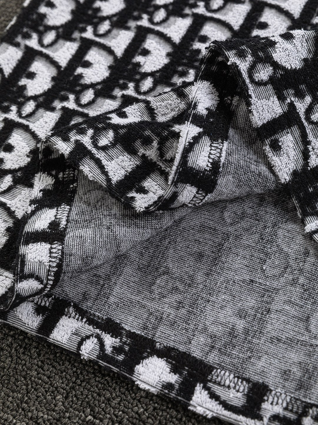Full print jacquard technology t-shirt