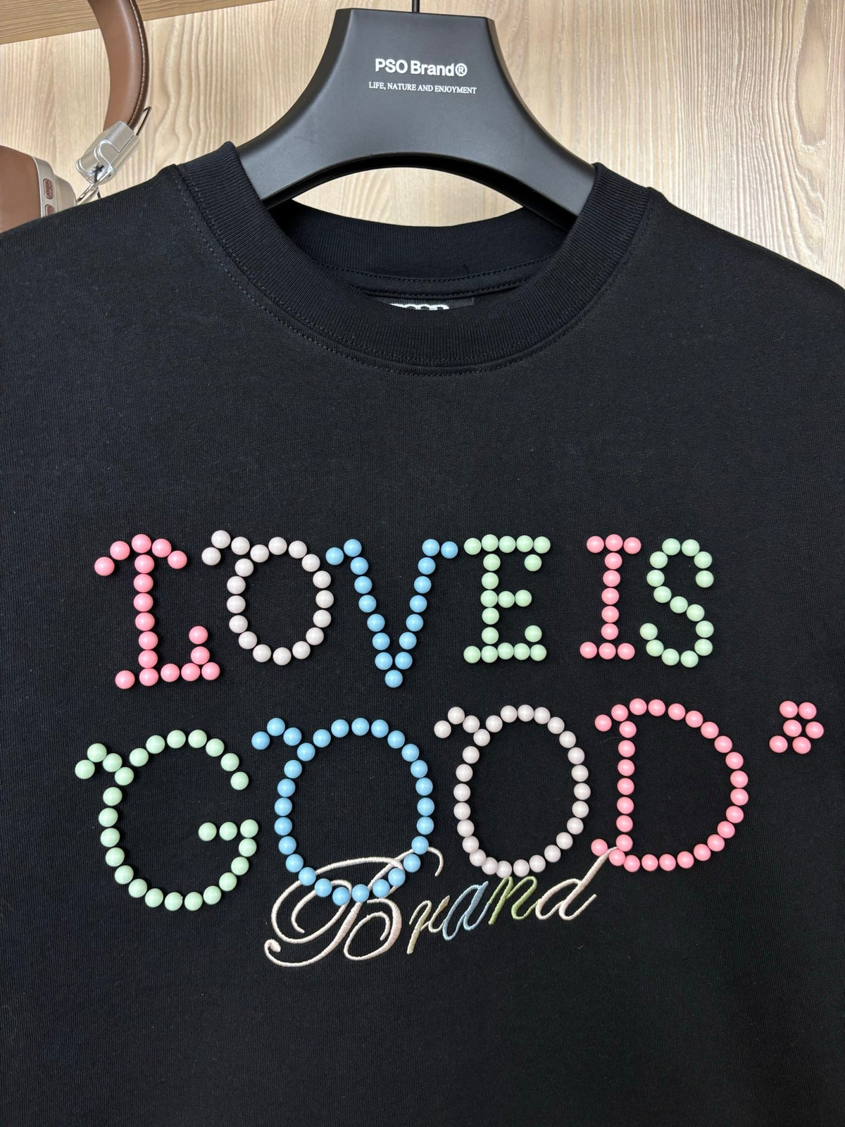 Rainbow pearl embroidery t-shirt
