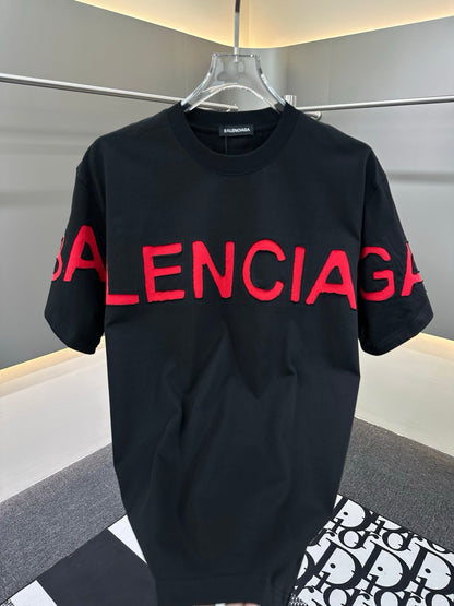 New high quality patch embroidery t-shirt