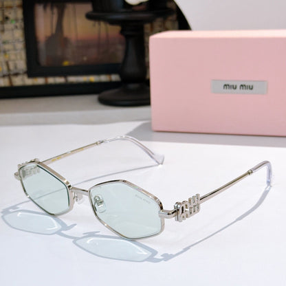 2026 High-End leisure travel versatile sunglasses19053