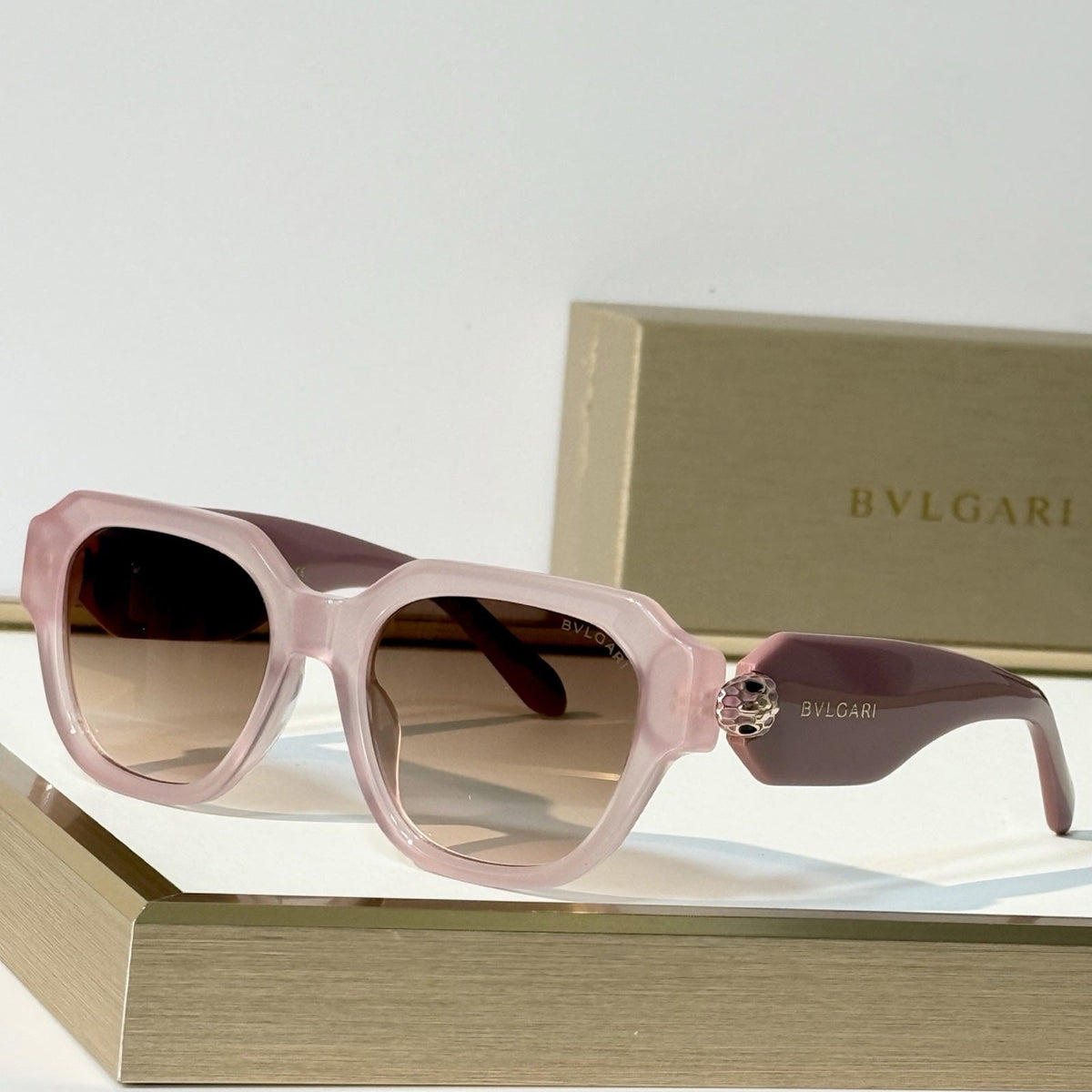 2026 High-End leisure travel versatile sunglasses19064