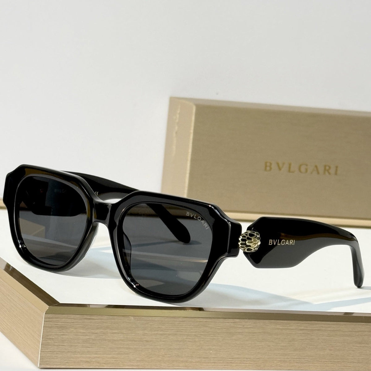 2026 High-End leisure travel versatile sunglasses19064