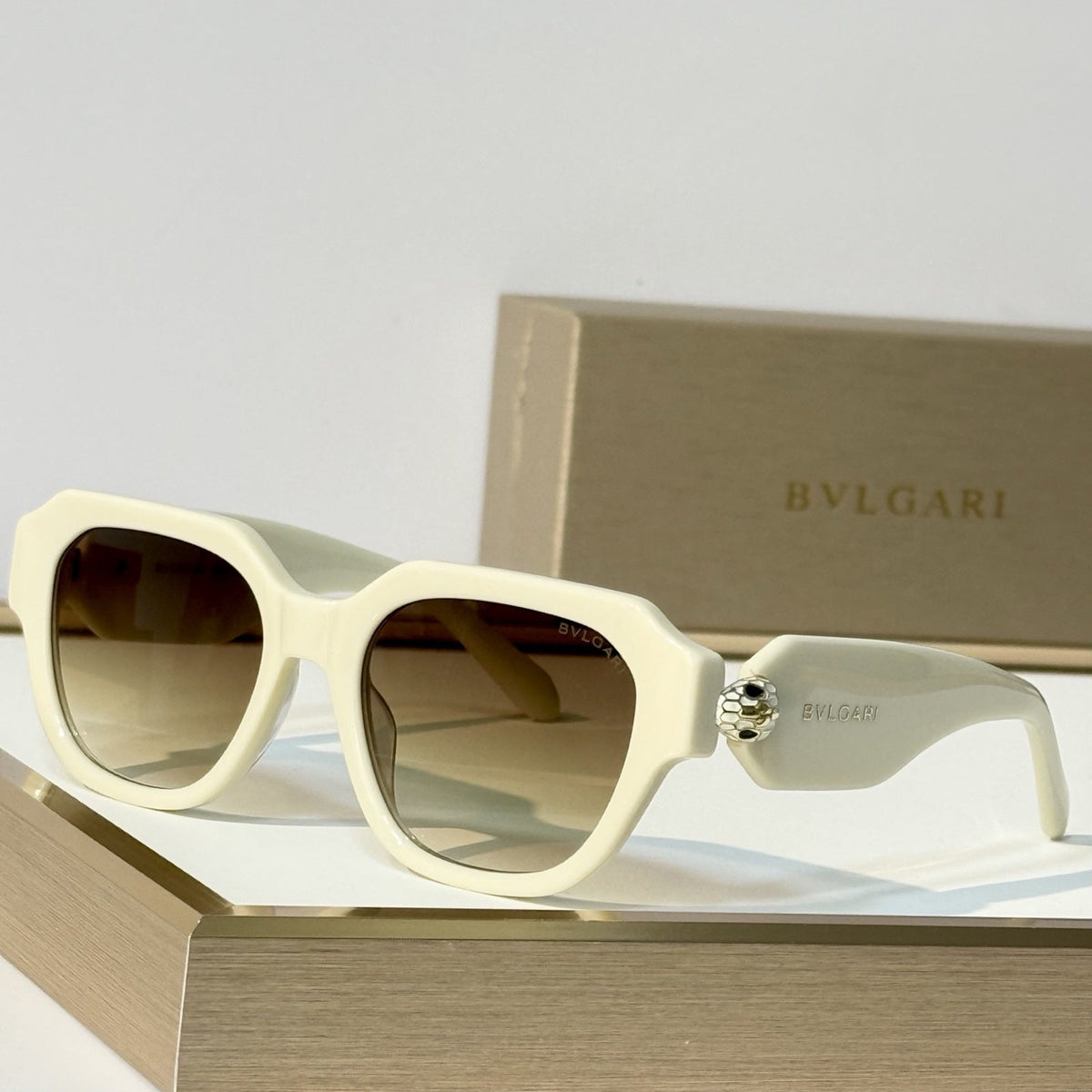2026 High-End leisure travel versatile sunglasses19064