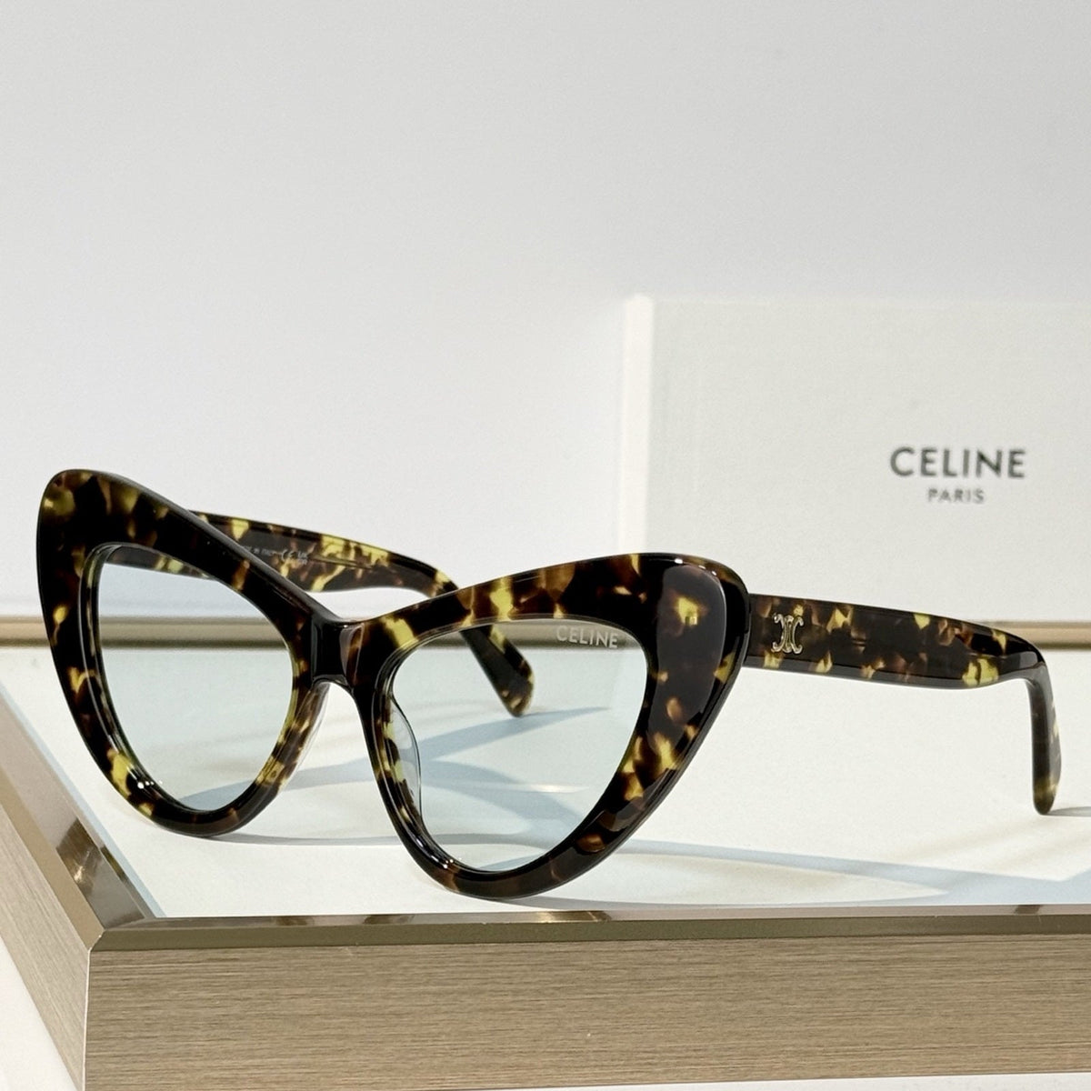2026 High-End leisure travel versatile sunglasses19066