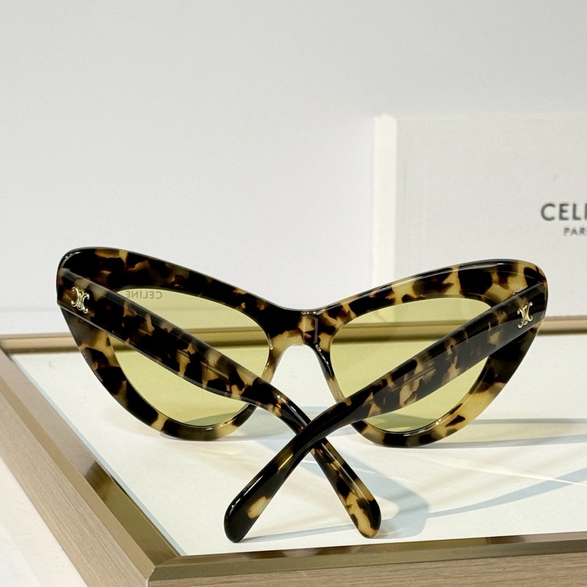 2026 High-End leisure travel versatile sunglasses19066