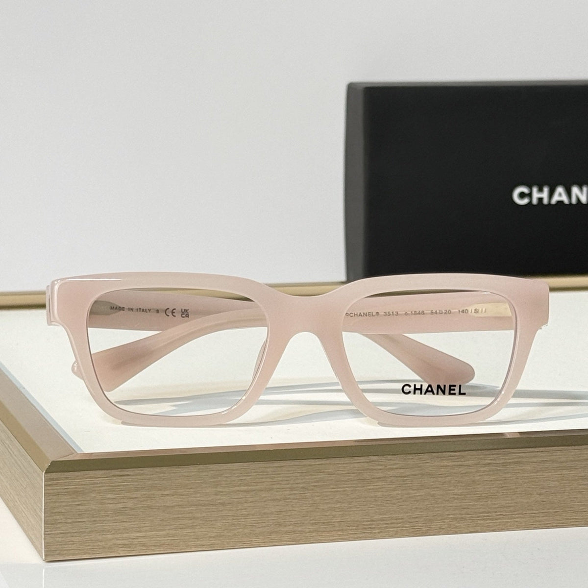 2026 High-End leisure travel versatile sunglasses19068