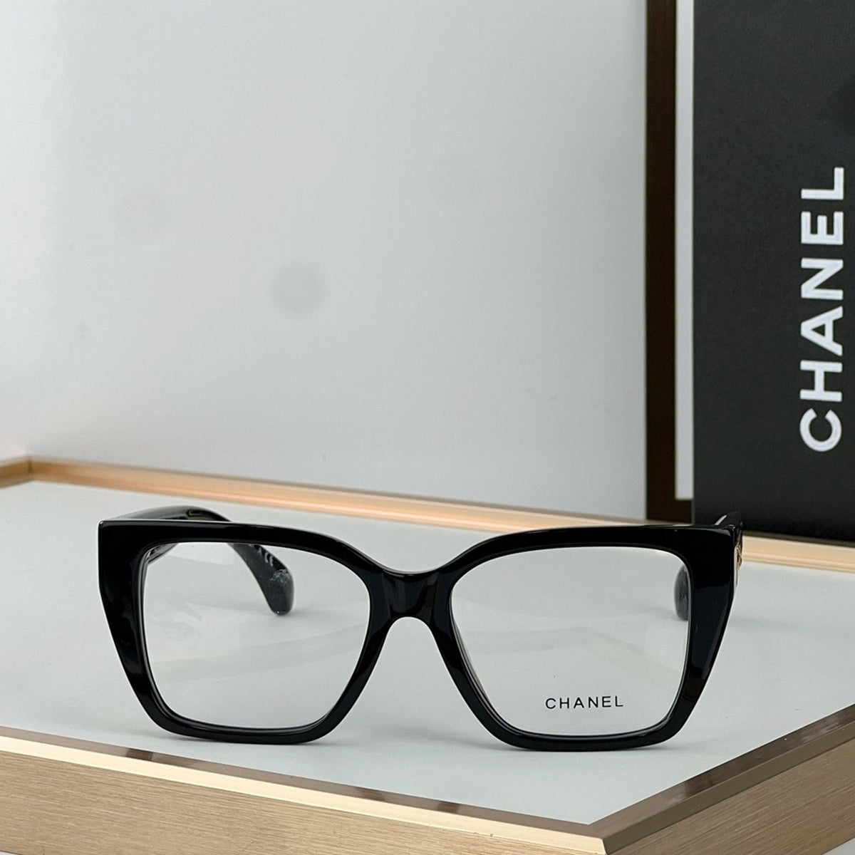 2026 High-End leisure travel versatile sunglasses19072