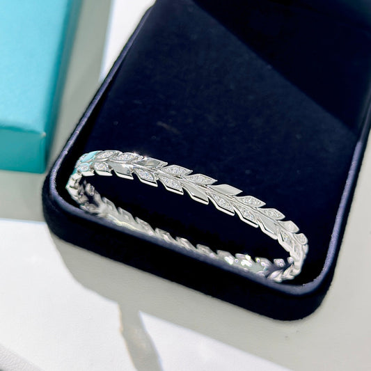 18K Celestial T Victoria Vine Bracelet